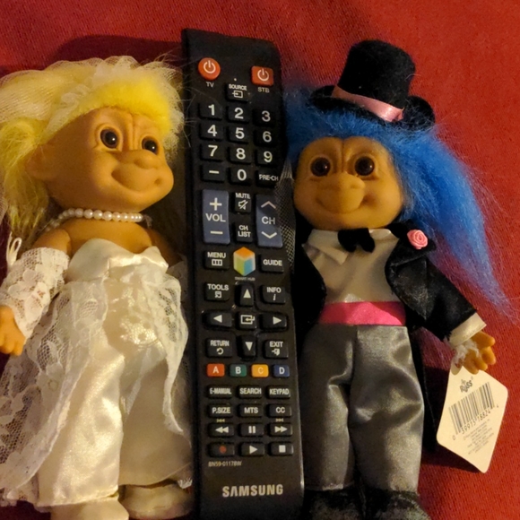 Dolls - Picture 5 of 9